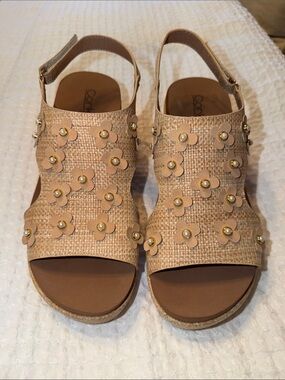 Corkys Carley Beige Floral Slingback Wedge Sandals with pearl detail NWOB size8
